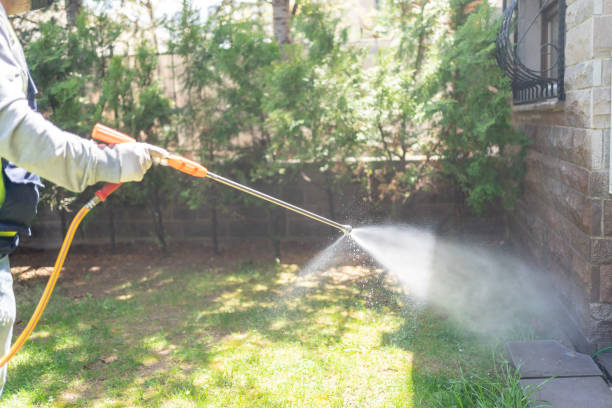 Best Best Pest Control Companies  in Sacred Heart University, CT
